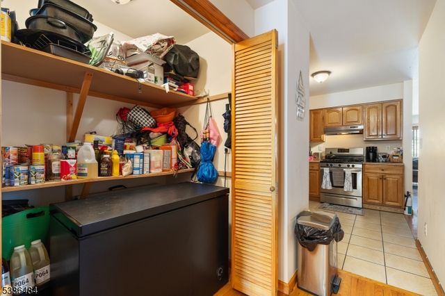 328 High St, Elizabeth City, NJ 07202