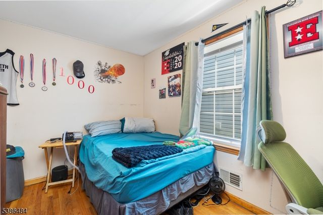 328 High St, Elizabeth City, NJ 07202