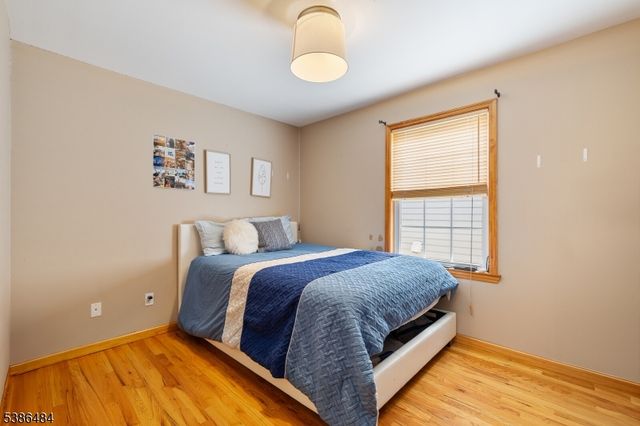 328 High St, Elizabeth City, NJ 07202