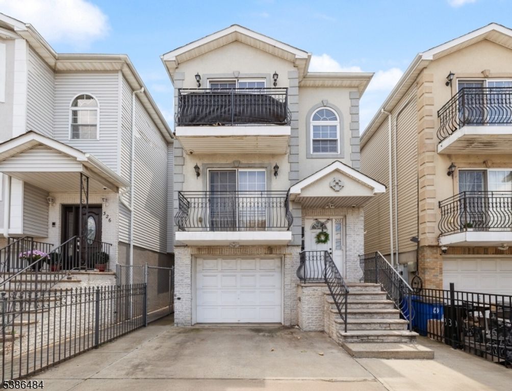 328 High St, Elizabeth City, NJ 07202