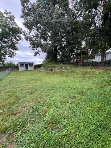151 Edison Drive, Huntington, WV 25705