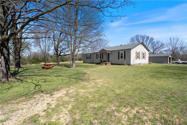 31678 295 Highway, Hindsville, AR 72738