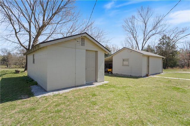 31678 295 Highway, Hindsville, AR 72738