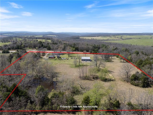 31678 295 Highway, Hindsville, AR 72738