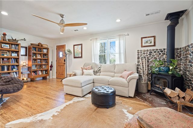 31678 295 Highway, Hindsville, AR 72738