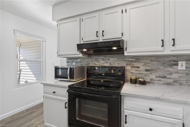 1920 Falling Sun CIR, Virginia Beach, VA 23454