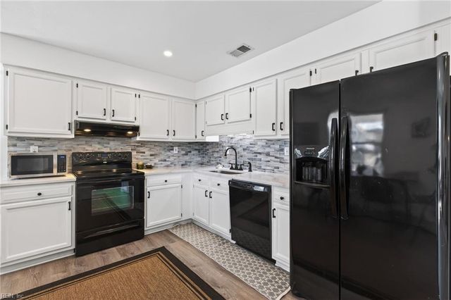 1920 Falling Sun CIR, Virginia Beach, VA 23454