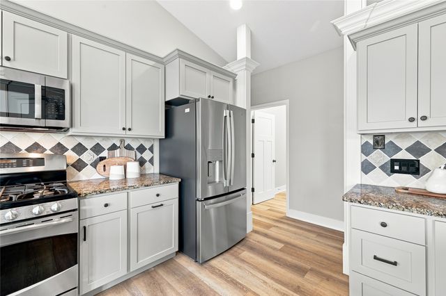 810 William Nowels Circle, Carlisle, IA 50047