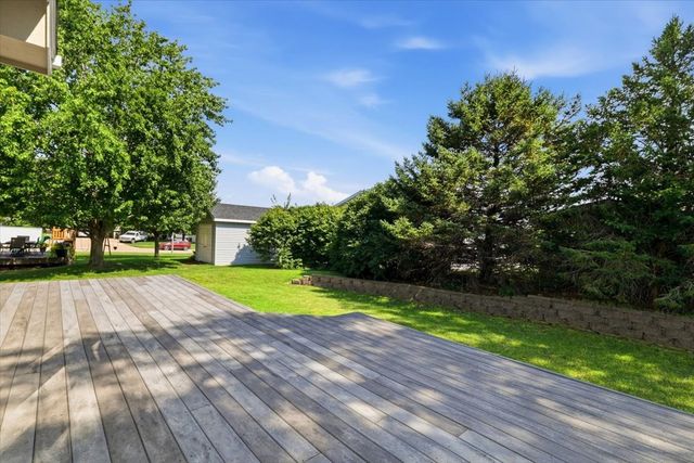 810 William Nowels Circle, Carlisle, IA 50047