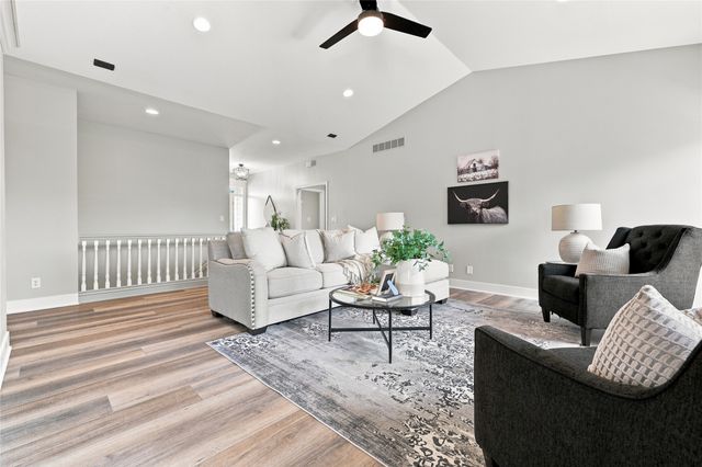 810 William Nowels Circle, Carlisle, IA 50047