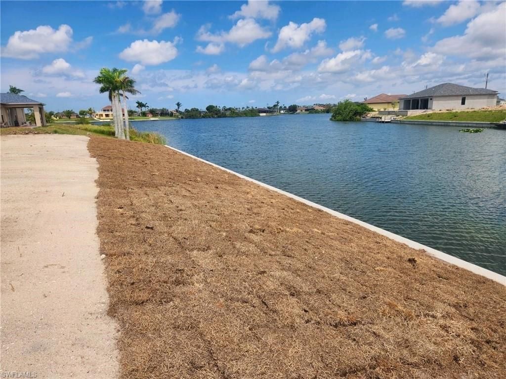 1721 NW 8th TER, CAPE CORAL, FL 33993 — photo 2