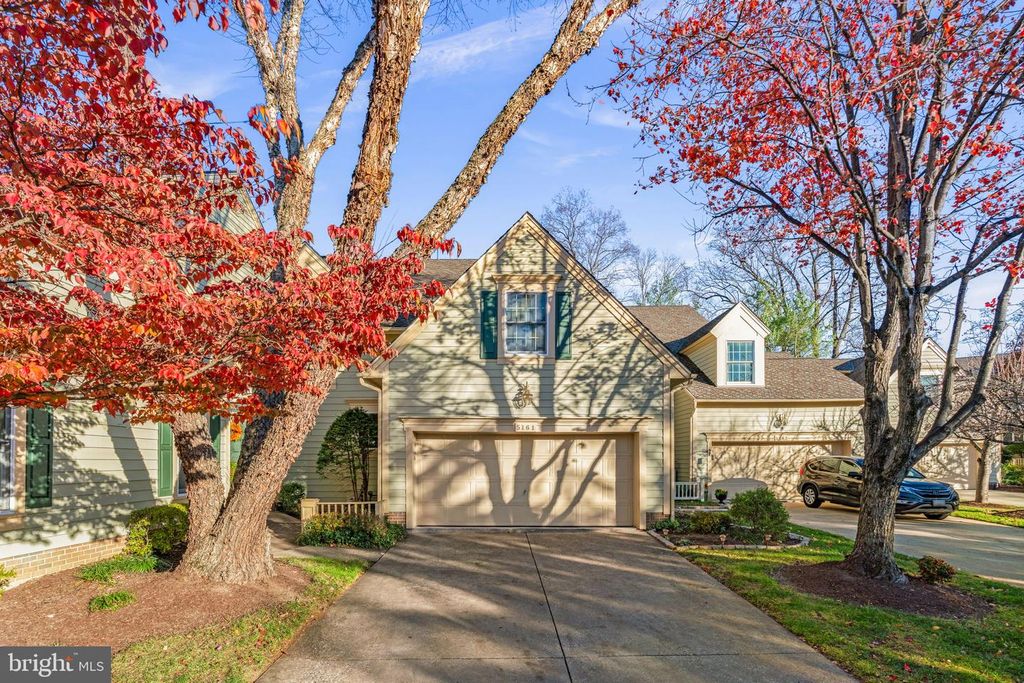 5161 HARPERS FARM RD #27, Columbia, MD 21044