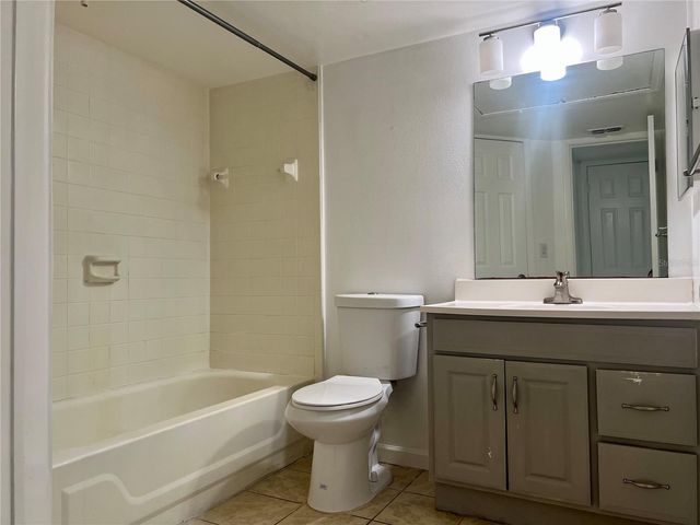 315 LAKEPOINTE DRIVE 101, Altamonte Springs, FL 32701