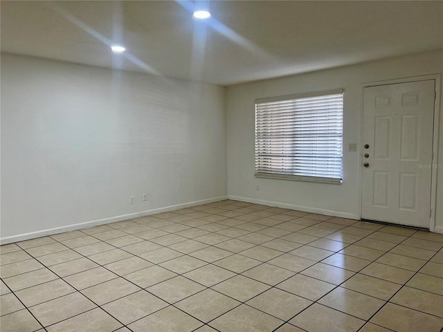 315 LAKEPOINTE DRIVE 101, Altamonte Springs, FL 32701