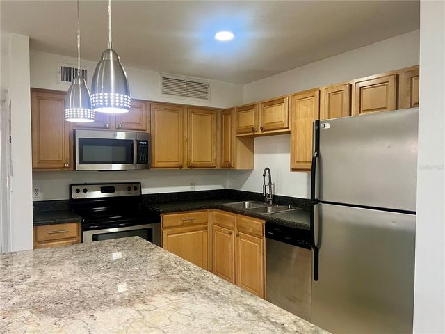 315 LAKEPOINTE DRIVE 101, Altamonte Springs, FL 32701