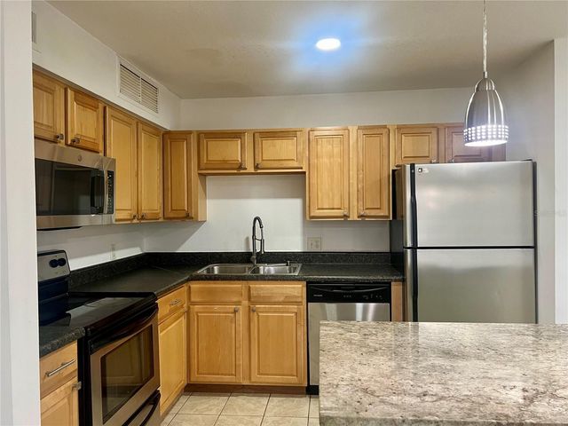 315 LAKEPOINTE DRIVE 101, Altamonte Springs, FL 32701