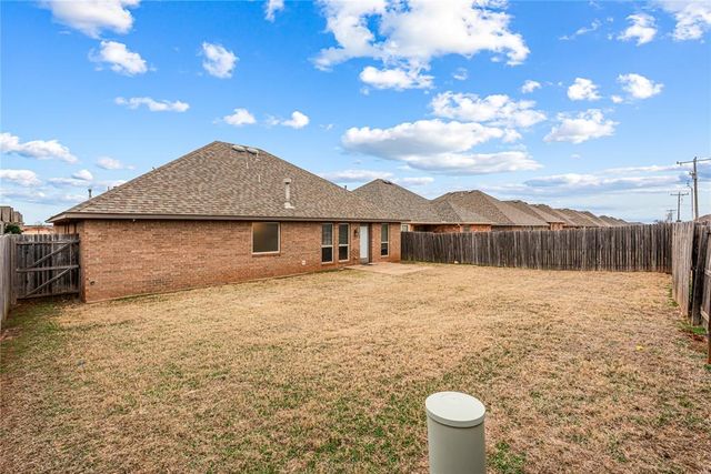 19416 Taggert Drive, Edmond, OK 73012