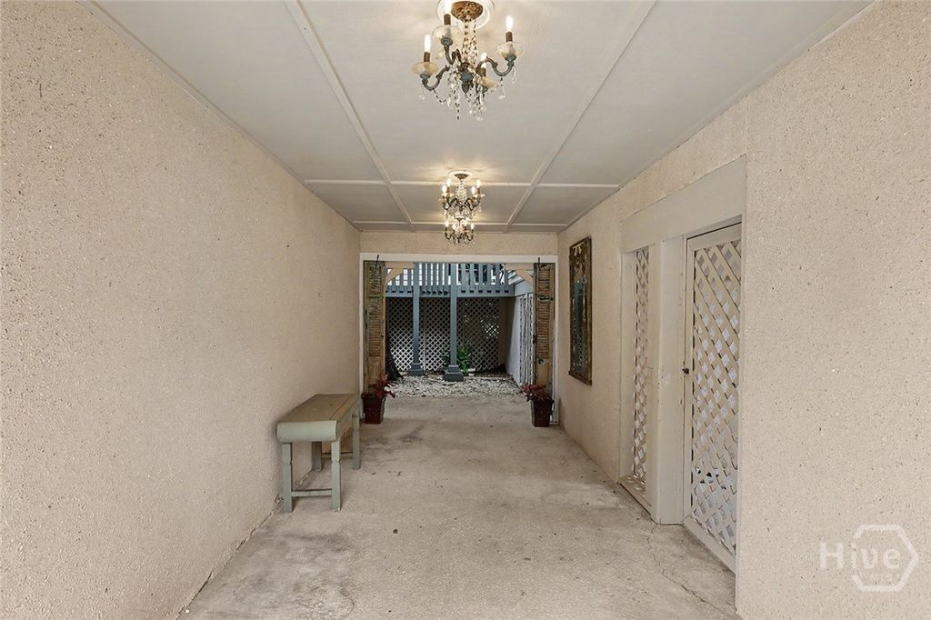 Image 3 of property listing at 3 Sky Sail Circle, Savannah, GA 31411