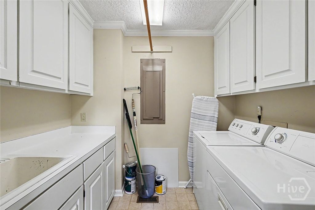 Image 34 of property listing at 3 Sky Sail Circle, Savannah, GA 31411