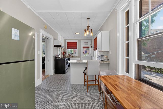 1222 GREEN ST, Harrisburg, PA 17102