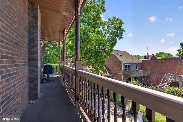 1222 GREEN ST, Harrisburg, PA 17102