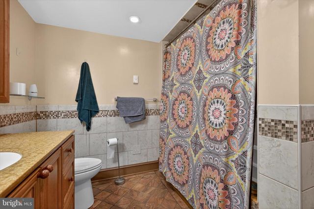1222 GREEN ST, Harrisburg, PA 17102