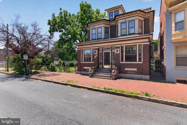 1222 GREEN ST, Harrisburg, PA 17102