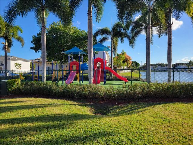 12055 SW 140th Ter 7-20, Miami, FL 33186