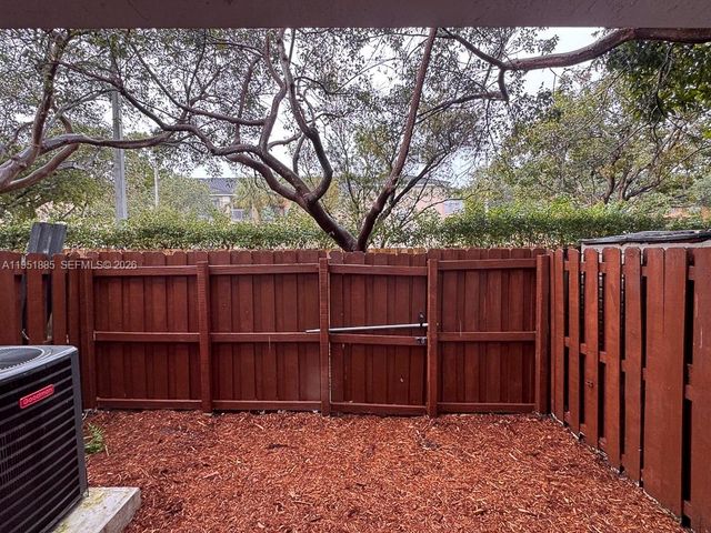 12055 SW 140th Ter 7-20, Miami, FL 33186