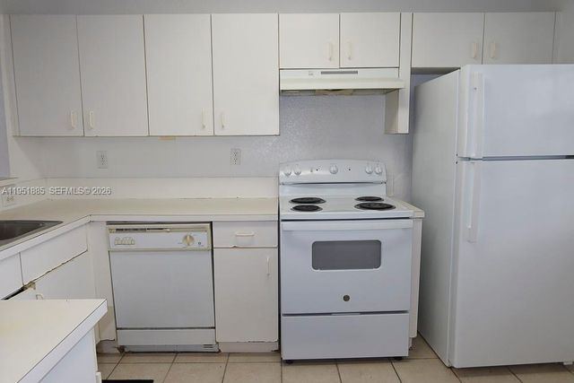 12055 SW 140th Ter 7-20, Miami, FL 33186