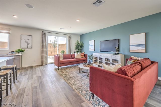 561 Mountain Robin Avenue, Henderson, NV 89011