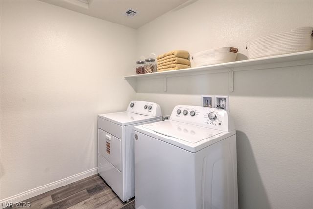 561 Mountain Robin Avenue, Henderson, NV 89011