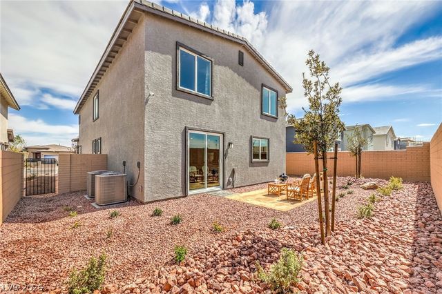 561 Mountain Robin Avenue, Henderson, NV 89011