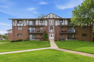 11012 S Theresa Circle 1C, Palos Hills, IL 60465