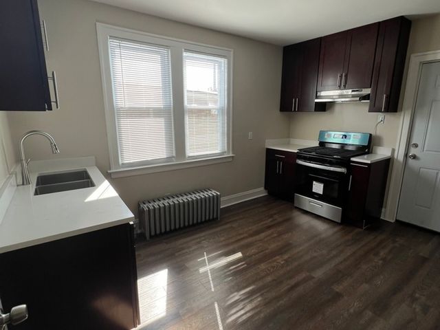 6636 S Marquette Drive, Chicago, IL 60637