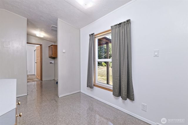 20 W Newberry Lane, Elma, WA 98541