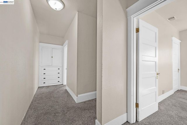 1243 Parker Ave, Tracy, CA 95376