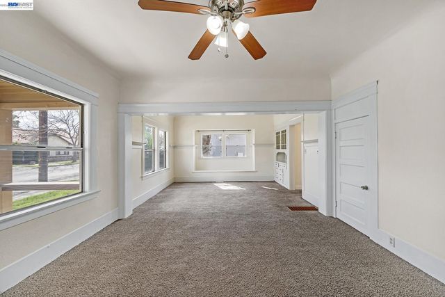 1243 Parker Ave, Tracy, CA 95376