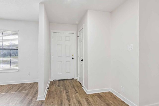 305 James Street, Winnie, TX 77665