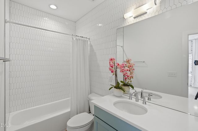 205 Center Hill Drive, Holly Springs, NC 27540