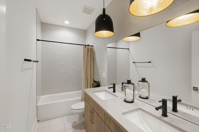 205 Center Hill Drive, Holly Springs, NC 27540