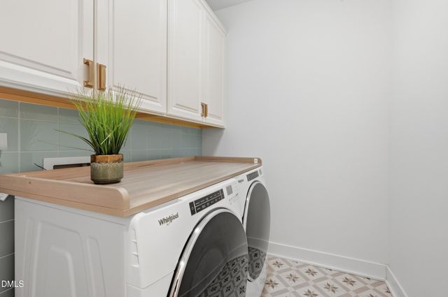 205 Center Hill Drive, Holly Springs, NC 27540