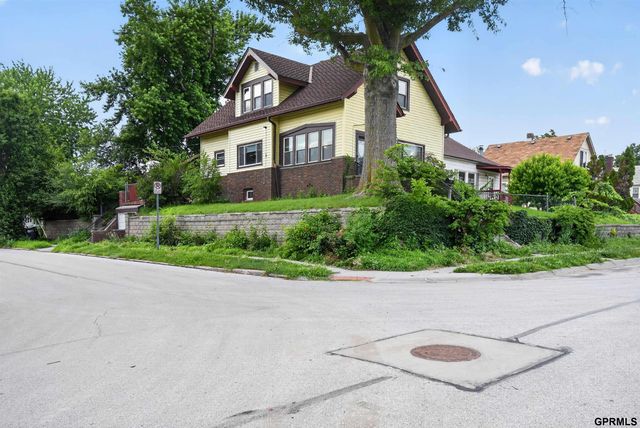 4142 S 12Th Street, Omaha, NE 68107