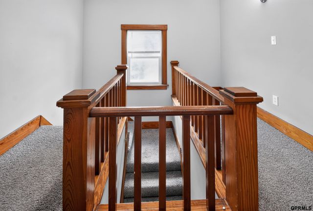 4142 S 12Th Street, Omaha, NE 68107