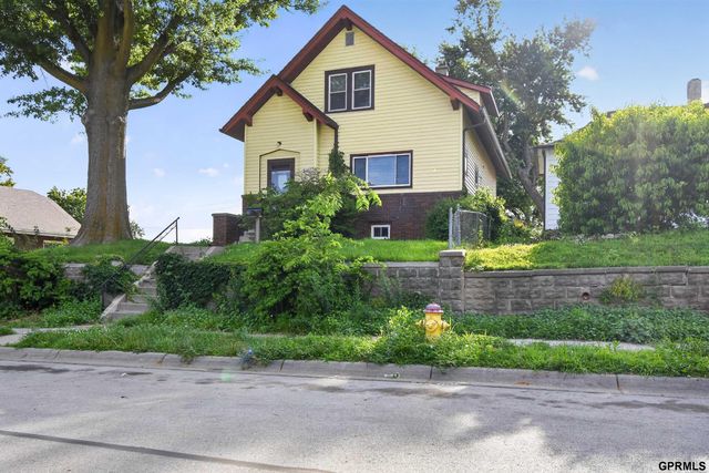 4142 S 12Th Street, Omaha, NE 68107