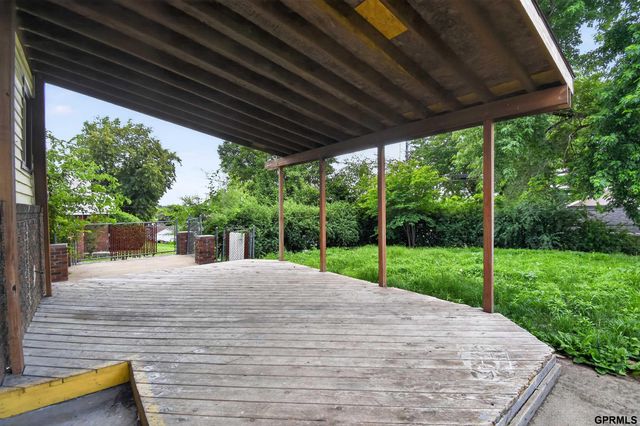 4142 S 12Th Street, Omaha, NE 68107