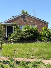 4556 Elmbank Avenue, St Louis, MO 63115