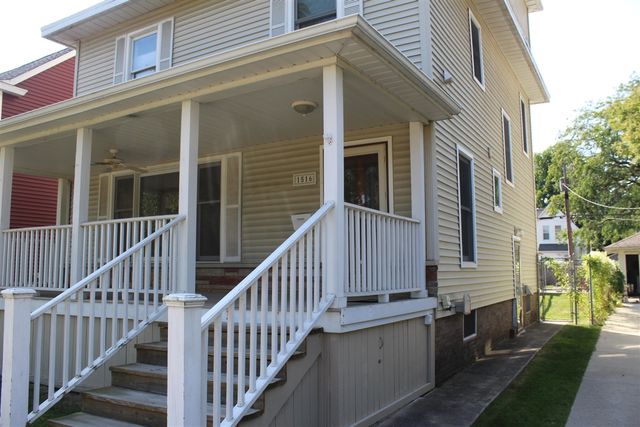 1516 Forres Avenue, Saint Joseph, MI 49085
