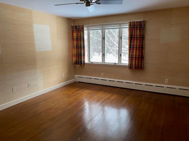 19 Bartlett Avenue, Nashua, NH 03064