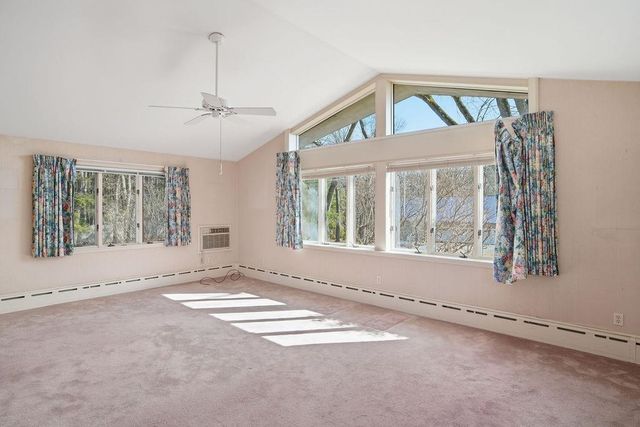 19 Bartlett Avenue, Nashua, NH 03064